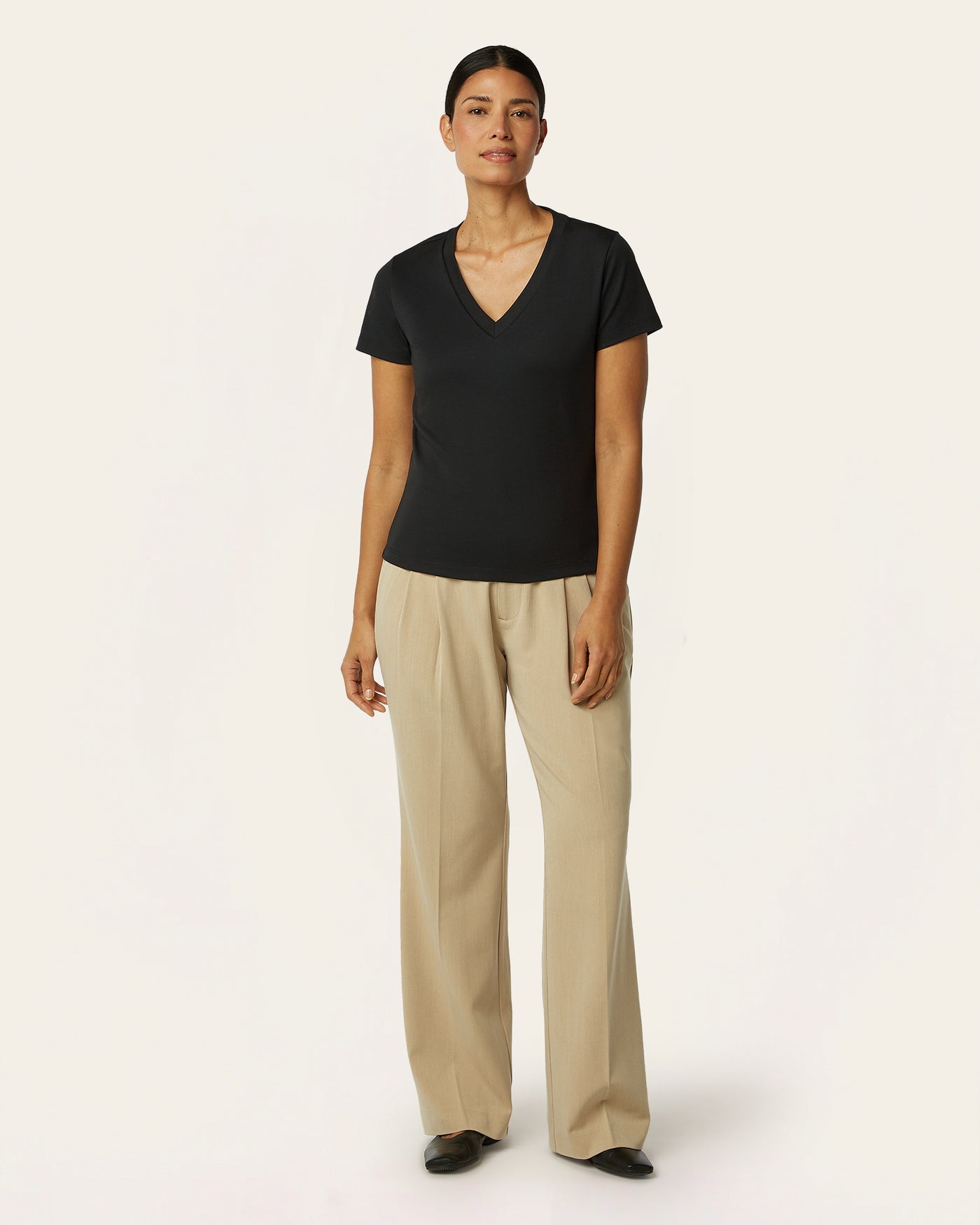 V-neck Slim T-shirt - Black